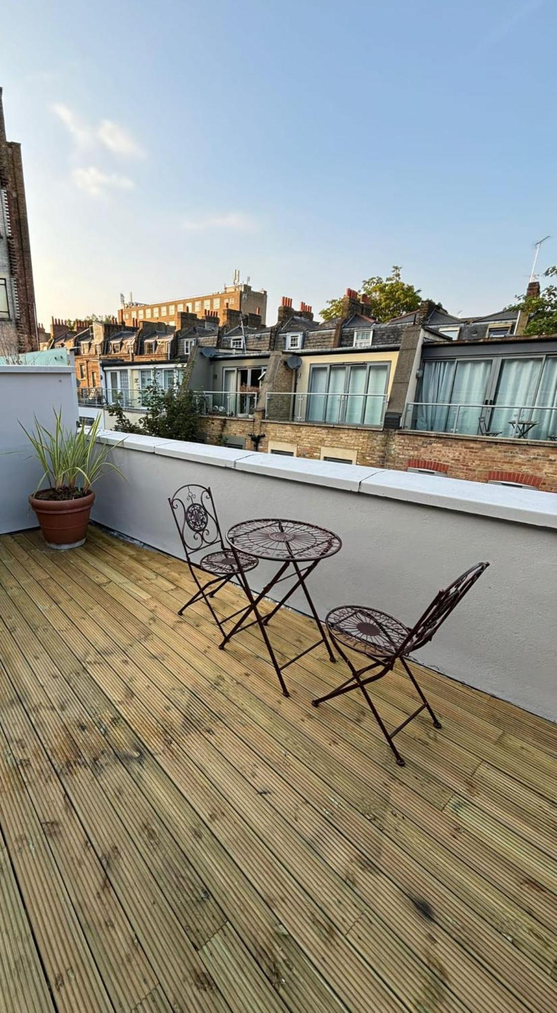 Appartamento Top Floor Delightful Flat Londra Esterno foto